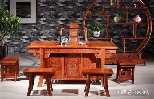 很多人其实对 红木 都存在误区,红木家具更适合真爱粉长期投资