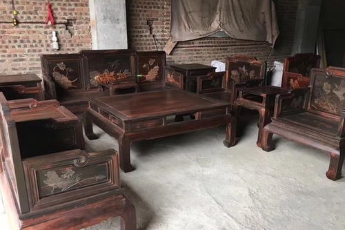 为什么都喜欢老红木,红木家具里最值得收藏的又是什么呢