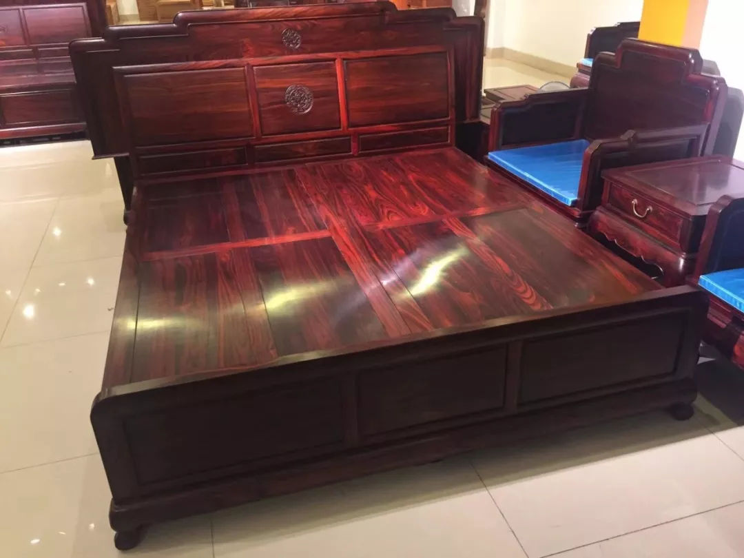 红木市场新宠--阔叶黄檀(紫花梨、印尼黑酸枝)